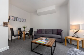 Heritage House Apartments