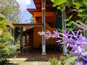 Fachada de la propiedad