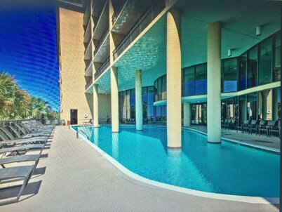 Holiday Isle Unit 409 - Large & Family Friendly 
- Weekly Discounts