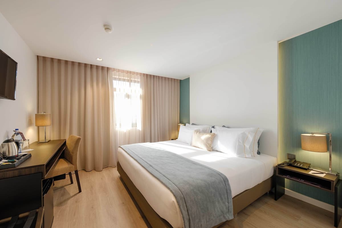 1 bedroom, minibar, in-room safe, desk