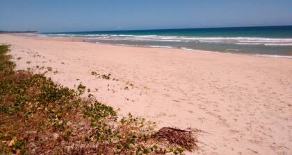 House in condominium with swimming pool and air conditioning in bedrooms for families