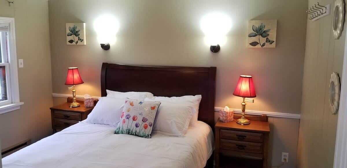 1 bedroom, iron/ironing board, WiFi, bed sheets