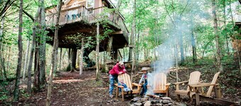 Treehouse Experience with Playland Old Hickory  +285 acre of trail 