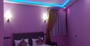 Suite – standard | Minibar, individuelt dekorert, individuelt innredet og skrivebord