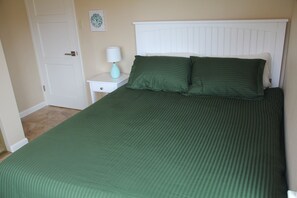 3 Schlafzimmer, Schreibtisch, Reisekinderbett, kostenloses WLAN