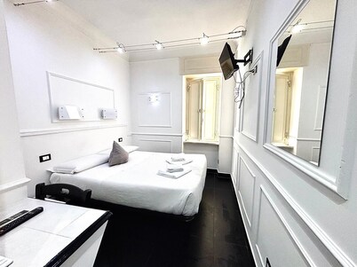 Palace Rome - Hostel