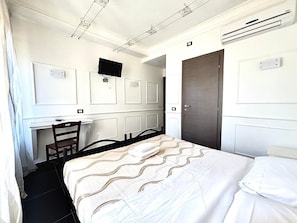 Økonomi-dobbeltrom | Skrivebord, lydisolert, wi-fi (inkludert) og sengetøy