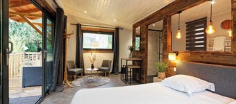 Appartements Pied à Terre, haut standing avec cuisine équipée et terrasse / Groupe HRM 