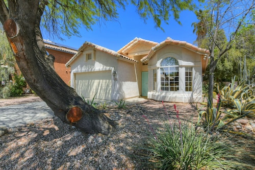 Spacious Southwestern Sunny Casita
