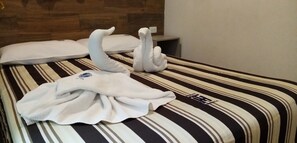 Két bảo mật tại phòng, màn/rèm cản sáng, bàn ủi/dụng cụ ủi quần áo 