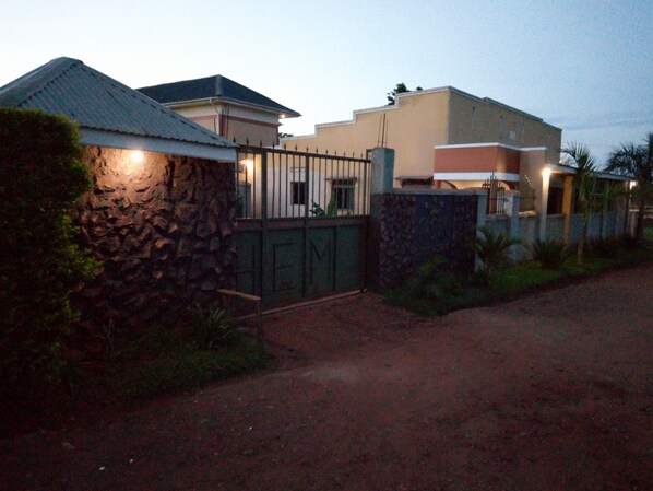 Entrada de la propiedad