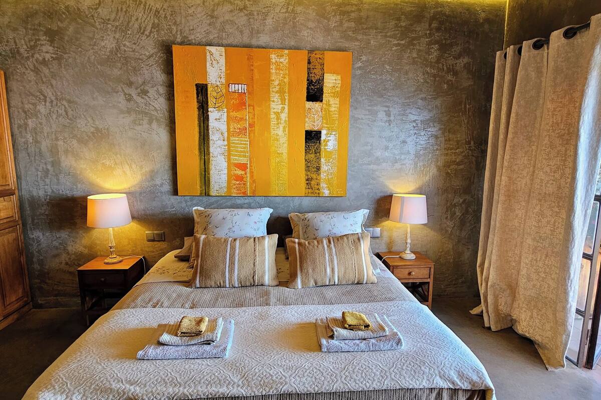 Suite, 1 King Bed, Ocean View (3) | 1 bedroom, premium bedding, memory-foam beds, desk