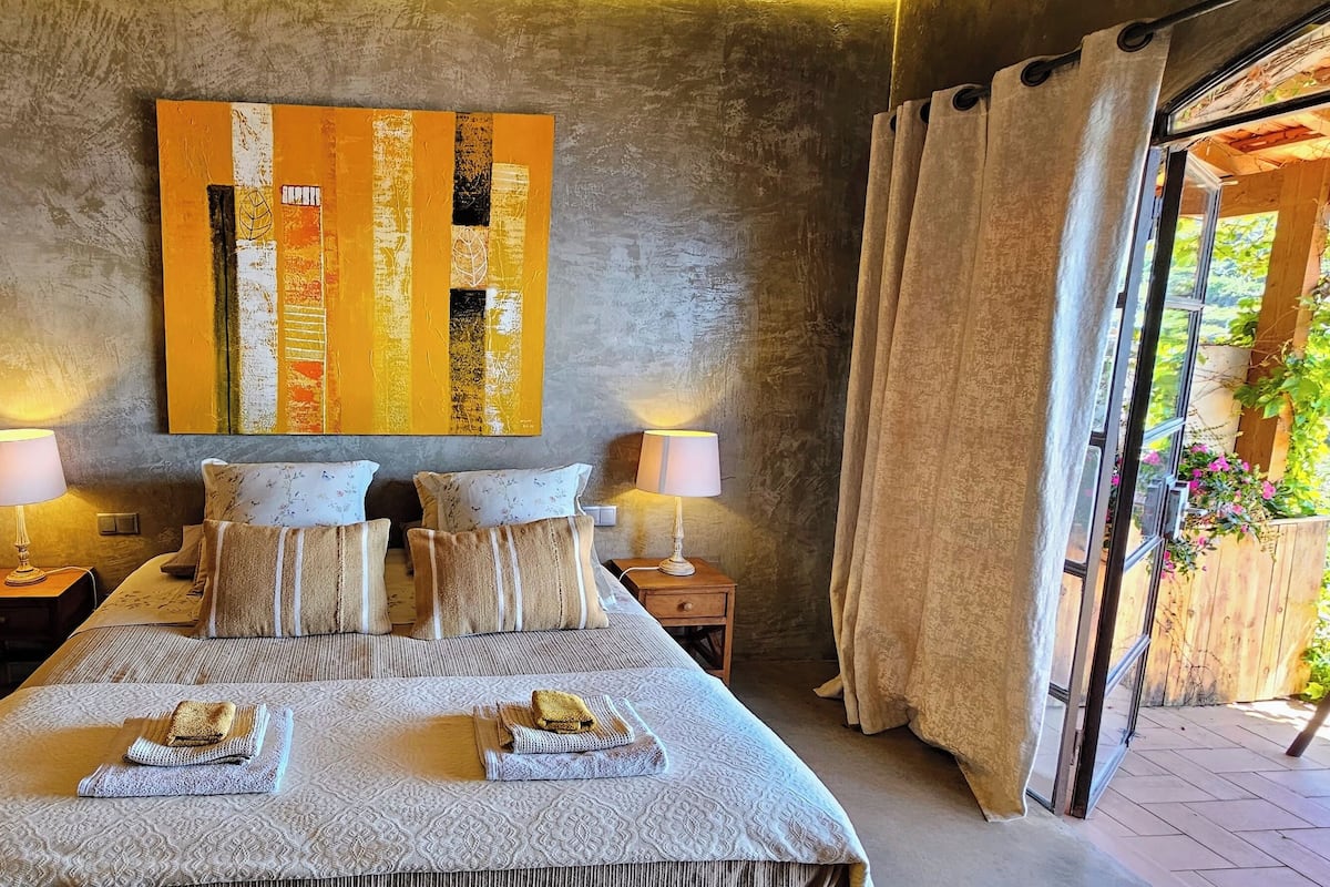 Suite, 1 King Bed, Ocean View (3) | Premium bedding, memory foam beds, desk, laptop workspace