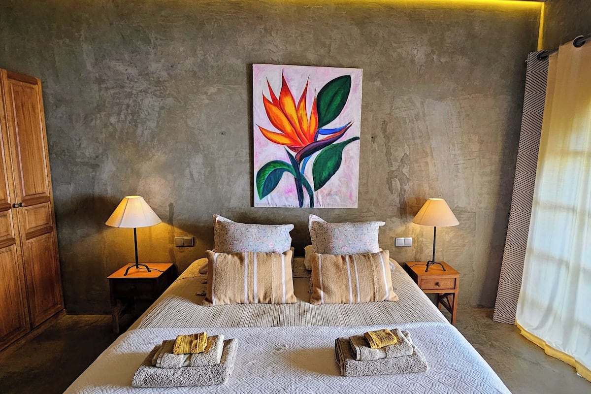 Suite, 1 King Bed, Ocean View (2) | Premium bedding, memory foam beds, desk, laptop workspace