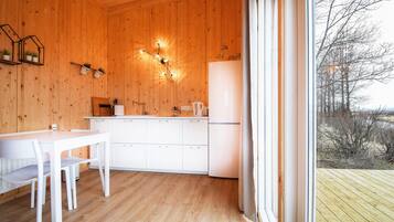 Casa de campo superluxo, vista para o rio (135259) | Cozinha privada | Geladeira grande, fogão, cooktop, cafeteira/chaleira