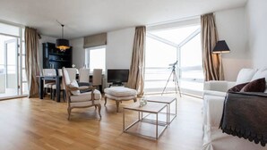 Apartment, 2 Bedrooms, Balcony, Ocean View (83053) | Living room - Apartment K1 (Reykjavik)