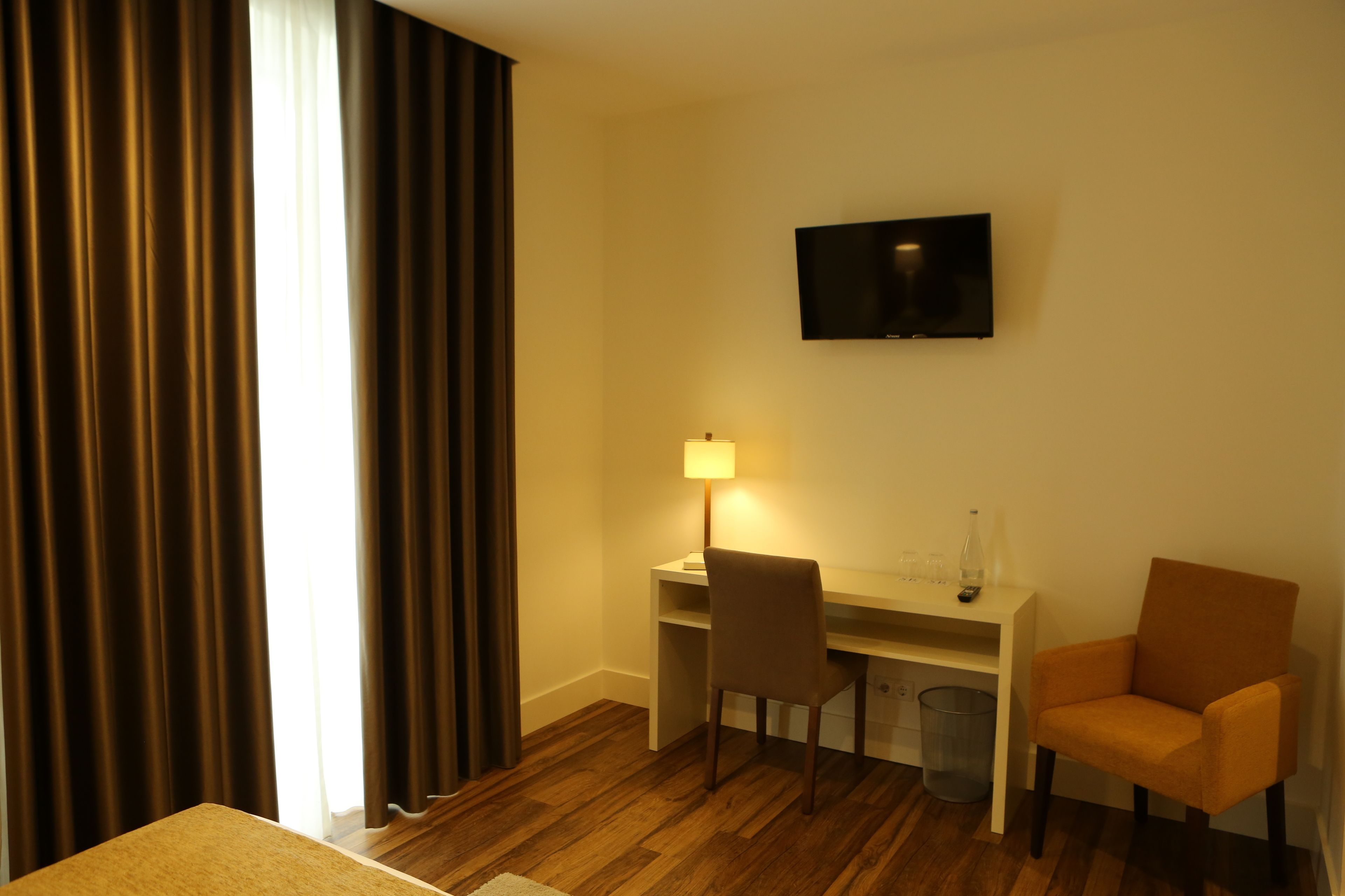 standard double room | living area | 32-inch led tv with digital channels, tv