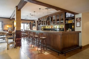 Bar (en la propiedad)