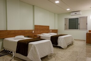 Luxury Triple Room, Multiple Beds