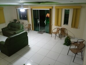 Basic House, Multiple Beds | Living area
