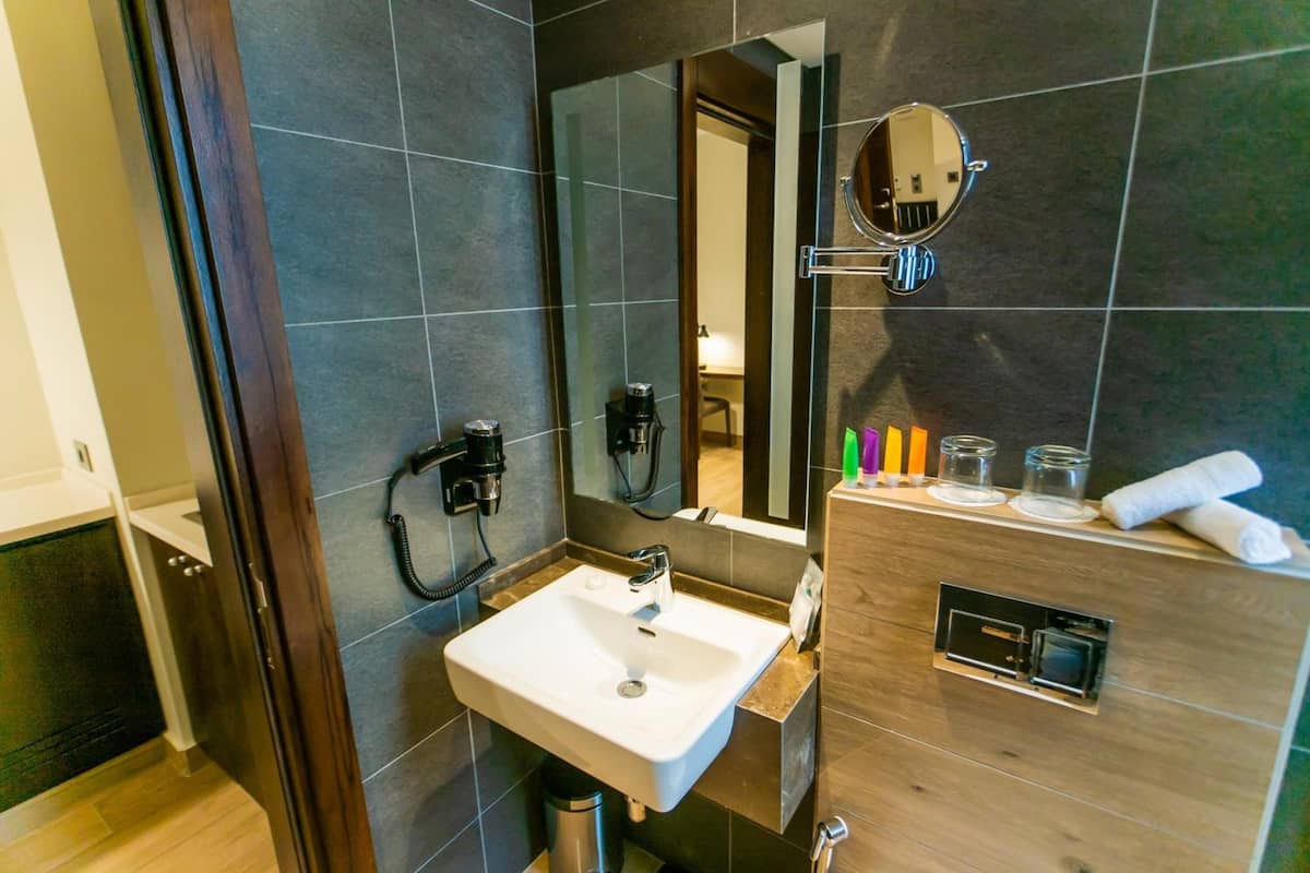 shower, free toiletries, hair dryer, bathrobes