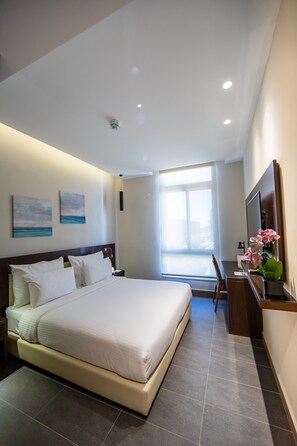 Executive Suite, 2 Bedrooms, 2 Bathrooms | Minibar, in-room safe, desk, laptop workspace - The Compass Hotel (Amman)