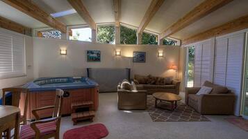 House, Multiple Beds, Hot Tub | Living area | Flat-screen TV, fireplace