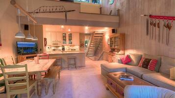 تلفزيون بحجم 40-بوصة يعرض قنوات تلفزيونية باشتراك مدفوع، مدفأة