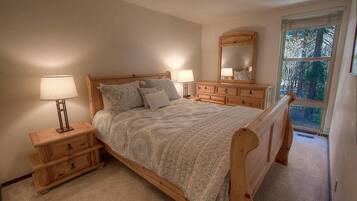 Condo, 1 Queen Bed, Fireplace | 2 bedrooms, iron/ironing board, free WiFi