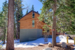 Property grounds - Chipmunk Chalet (Tahoe City)