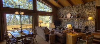Crest View Chalet