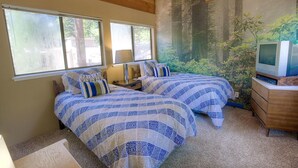 4 bedrooms, WiFi (free) - Tall Pines Retreat (Incline Village)