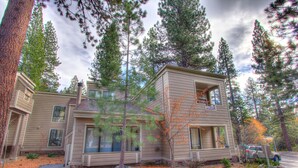 Exterior - Tall Pines Retreat (Incline Village)