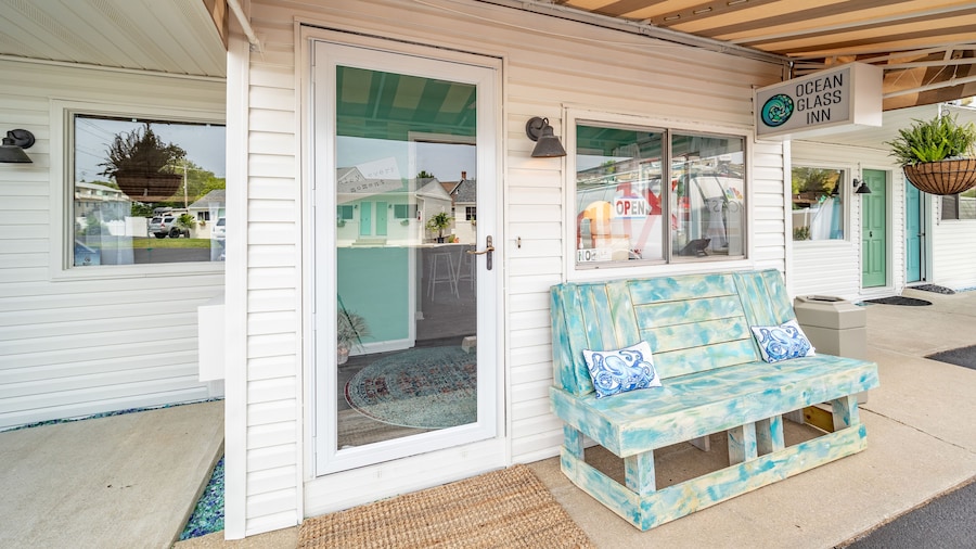 Ocean Glass Inn