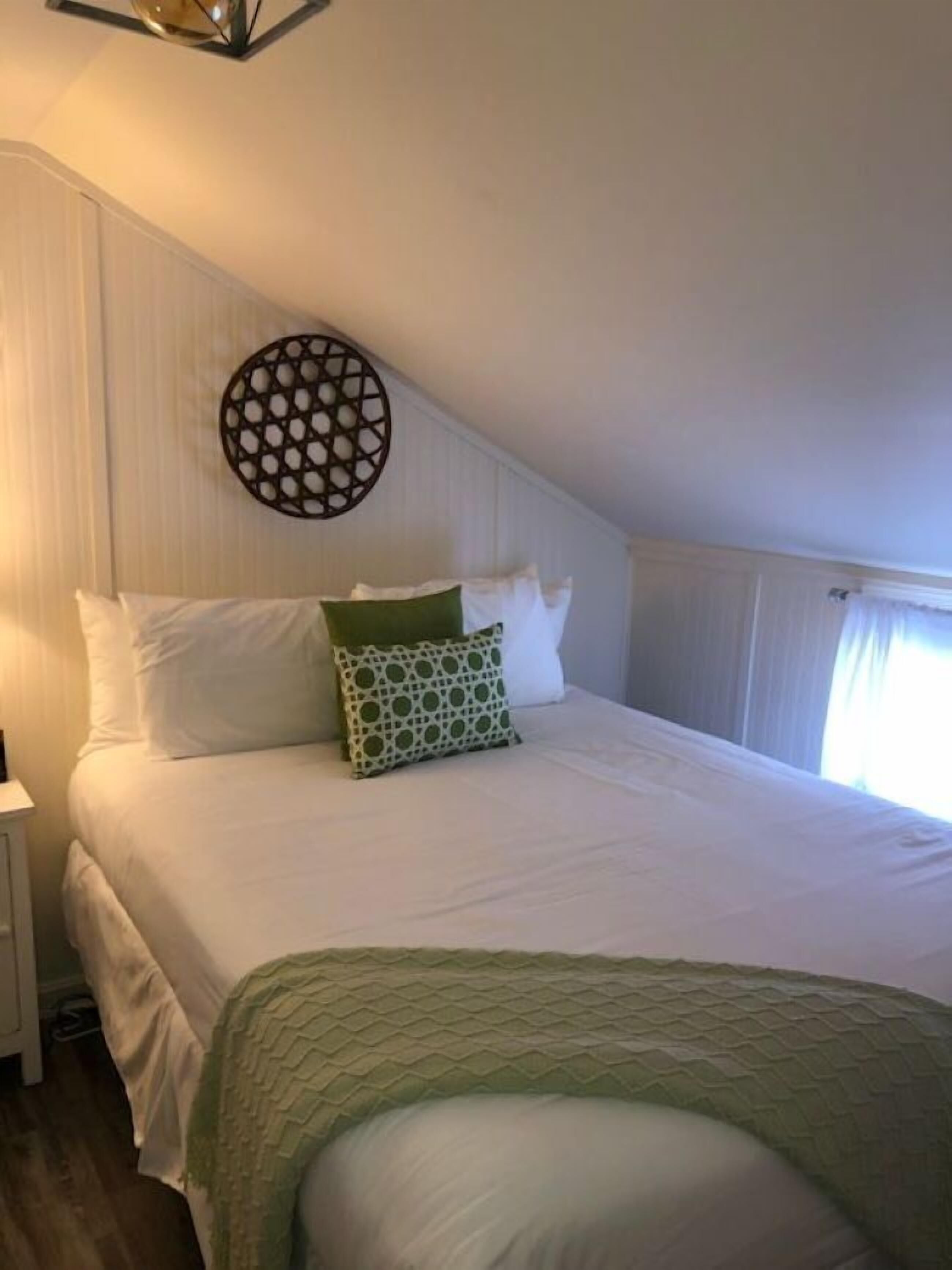 Premium bedding, Tempur-Pedic beds, individually decorated