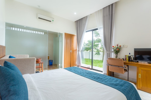 Deluxe Double Room-Garden View