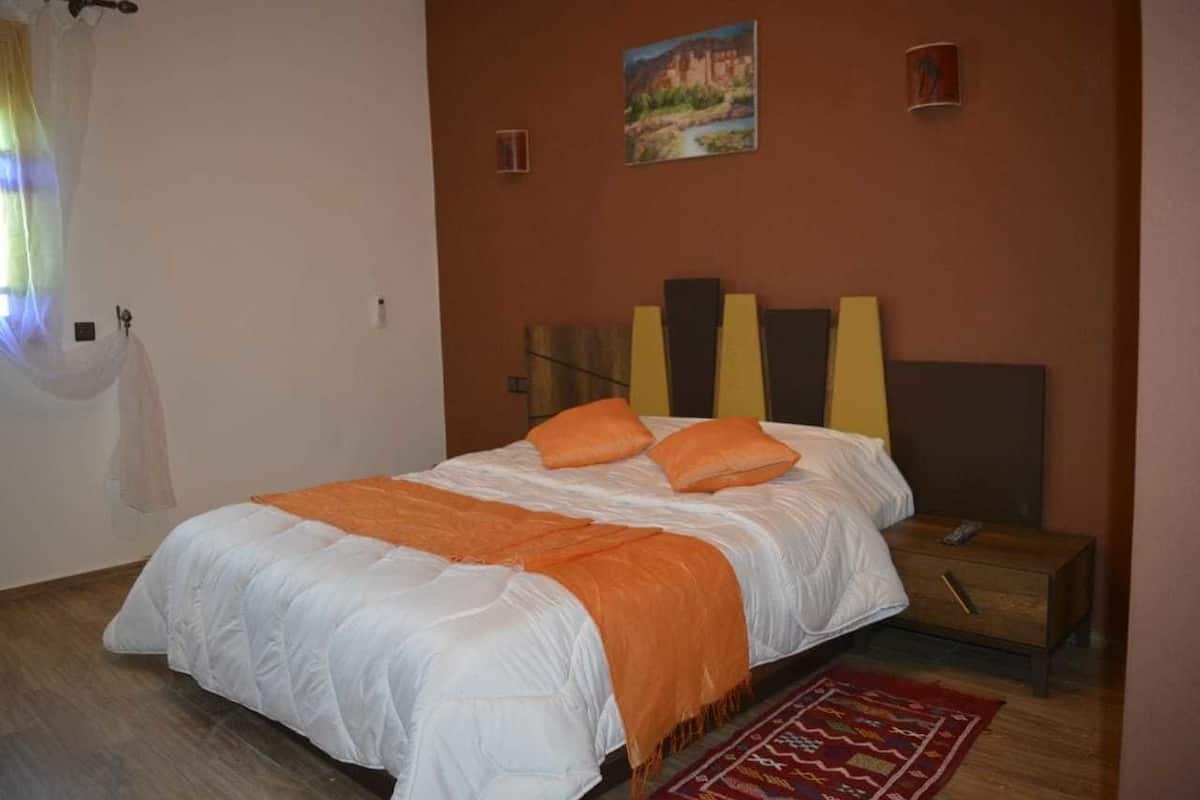 Habitación doble, 1 cama doble (Hnia) | Decoración individual, mobiliario individual, camas supletorias