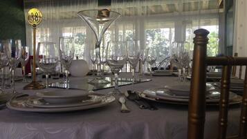 Daily English breakfast (USD 5 per person)