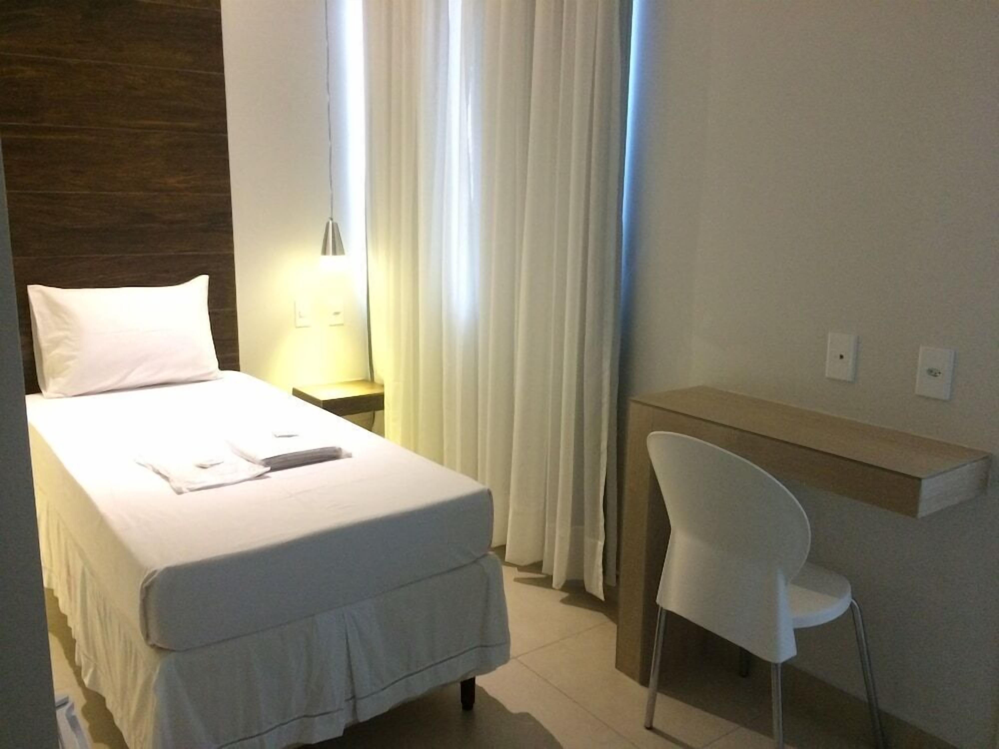 Wi-Fi de cortesia, roupa de cama