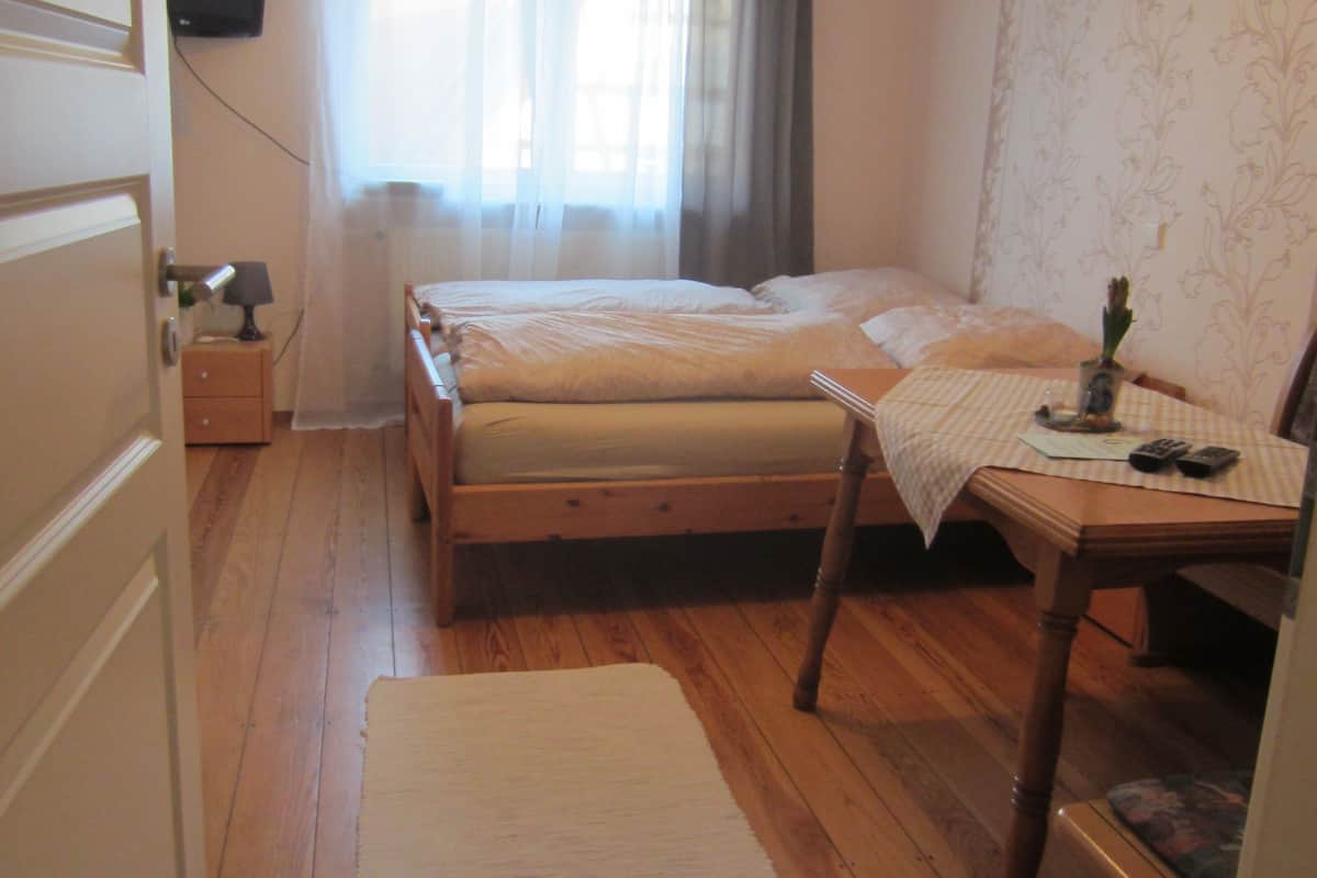 Habitación doble, baño privado | Wifi gratis y ropa de cama
