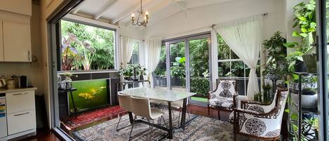 تناول الطعام