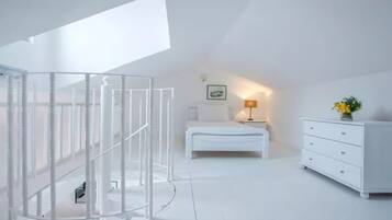 3 camere, ferro/asse da stiro, Wi-Fi gratuito, lenzuola