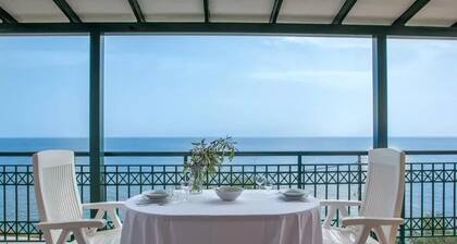 Deluxe 2 Bedroom Residence with Sea View