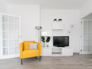 TV - Santa Cruz Downtown: luminosidad, confort y estilo (Santa Cruz de Tenerife)