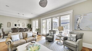 Flat-screen TV, fireplace, DVD player