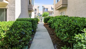 Property grounds - Courtside 24 (Hilton Head Island)