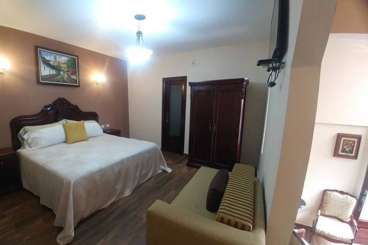 In-room safe, desk, laptop workspace, free WiFi