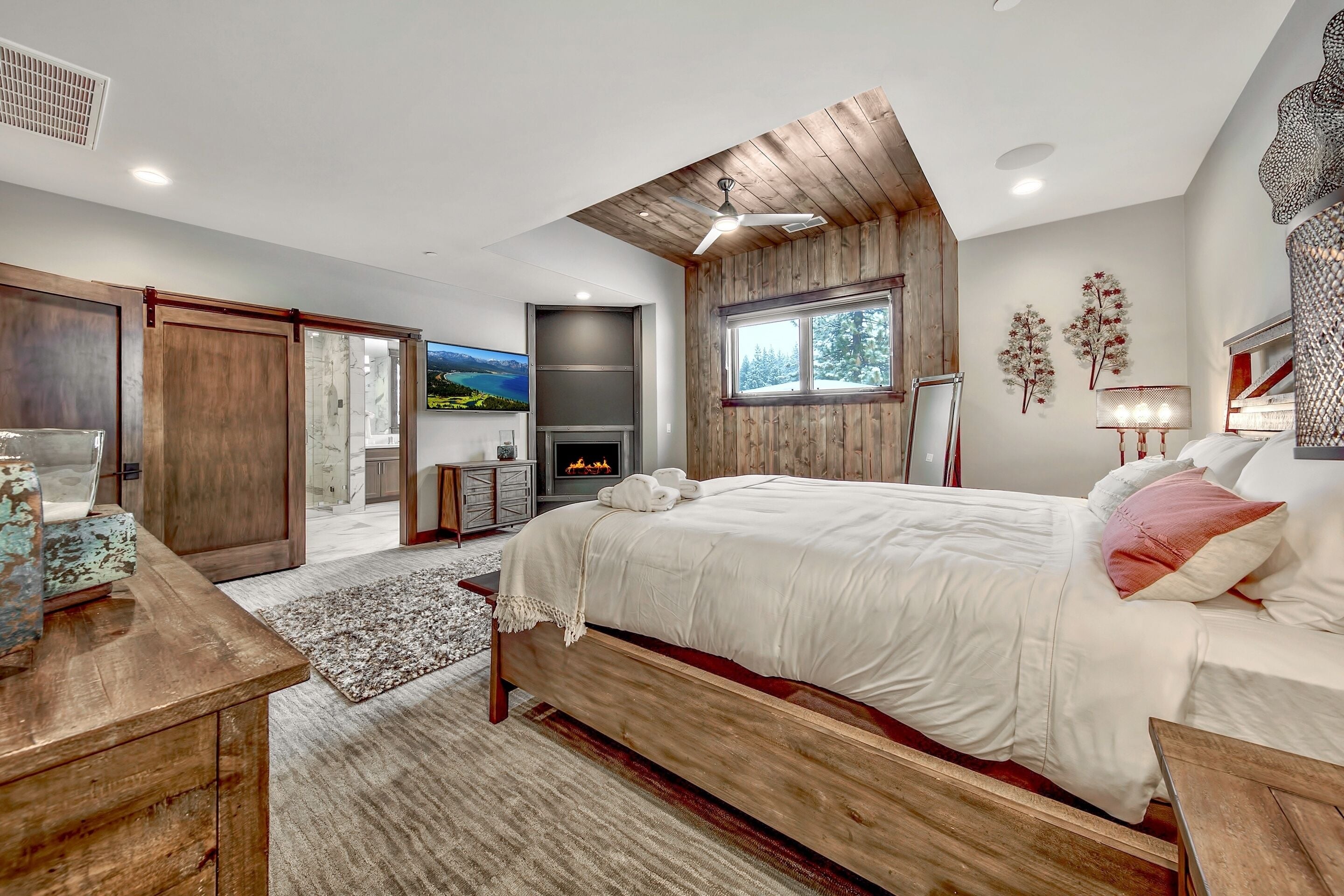 客房, 4 間臥室 (Gondola Vista Residence) | 高級寢具、舒適加層、獨特裝潢、布置獨特