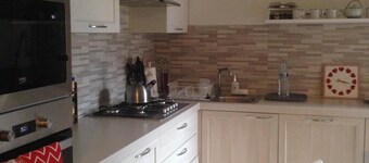 Schöne und gemütliche Wohnung in der Nähe. Ideal für Familien.