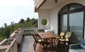 Outdoor dining - Apartment in Kali with Seaview, Terrace, Air condition, WIFI (4230-3) (Kali)